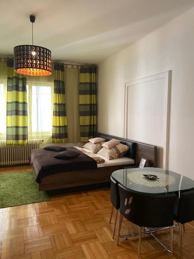 Central Promenanade Guesthouse Budapeşte Konukevi