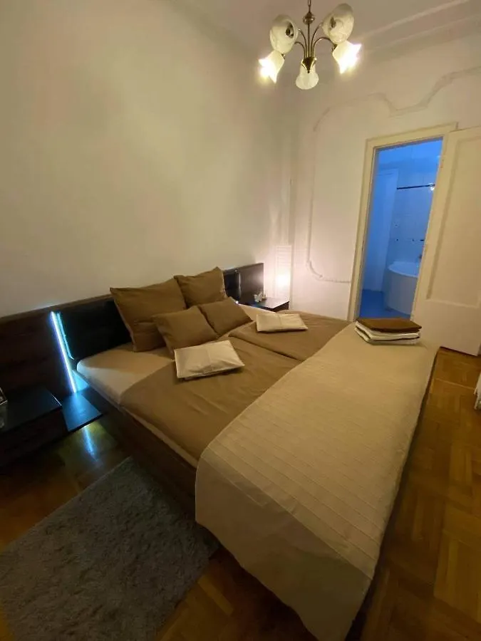 Central Promenanade Guesthouse Budapeşte 0*,  Macaristan