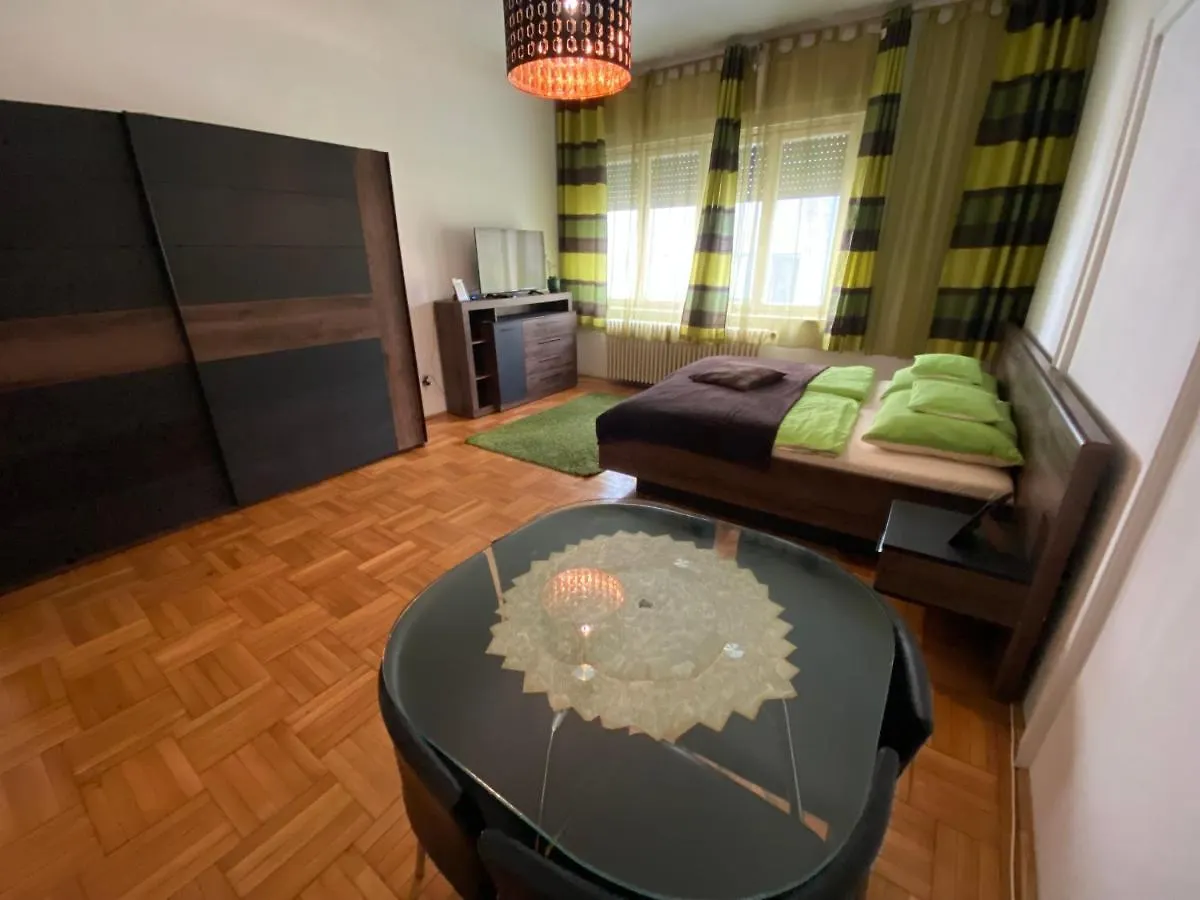 Central Promenanade Guesthouse Budapest 0*,
